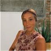 Soy psicóloga y actualmente estoy cursando el Máster en Psicología General Sanitaria. 