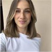 Maestra graduada en educación infantil y especialista en pedagogía terapéutica 