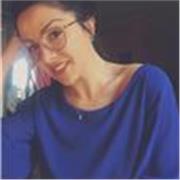 Insegnante di Economia e Diritto impartisce lezioni multimediali ed individuali