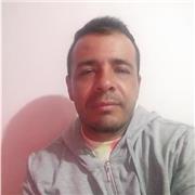 Tecnólogo en sistemas, licenciado en Biología y química e ingeniero industrial