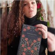 Laureata magistrale offre lezioni e ripetizioni di lingue inglese, francese e spagnolo e materie umanistiche
