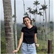 Hola, soy Laura, graduada en economía y funcionaria del estado
