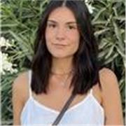 Profesora para todos los cursos escolares apto para todas las edades y niveles.