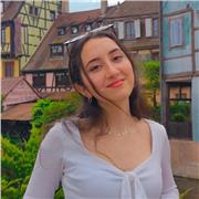 Clases de francés hasta nivel B2 para cualquier edad, adapto el contenido al nivel de cada persona. 
Estoy por la zona de Armilla (Granada), pero podría desplazarme por alrededores, también puedo dar clase online.