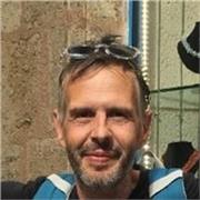 Plus de 25 ans d'expérience au service de stratégies digitales, de grands groupes à la start-up, orienté commerce et U.X