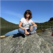 La materia che mi piacerebbe insegnare è italiano per ragazzi stranieri.. parlo inglese… insegnamento solo da remoto