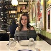 Profesora de inglés imparte clases a cualquier nivel