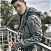 Profesor y productor musical apasionado por la música y compartir conocimientos con niños y jóvenes