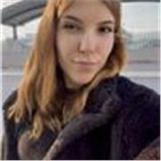 Actualmente estoy en el primer año de universidad y doy clases de repaso a alumnos de la ESO y primaria.