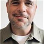 Creativo publicitario con más de 15 años de experiencia. 