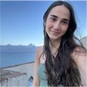 Estudiante de enfermería con el B2 de inglés dispuesta a dar clases a niños/as pequeñas.