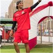 Profesor de ingles imparte clases a niños de 10 años en adelante