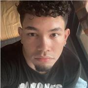 Estudiante de Ciencias Políticas con nivel nativo en catalán y castellano que busca impartir clases particulares.