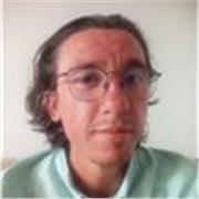 CAE certified tutor with great humour and voice