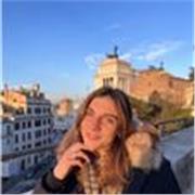 Lezioni di lingua per tutte le età. Se siete interessati a viaggiare o avete bisogno di affinare le vostre competenze linguistiche, io sarò pronta ad aiutarvi!