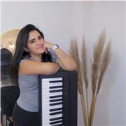 Maestra de piano, imparte a todos los niveles, niños a partir de 4 años