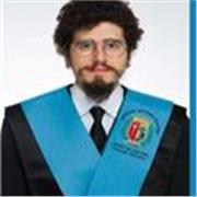Graduado en Historia y especializado Edad Moderna de la Universidad Autónoma de Madrid