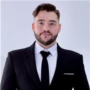 English Teacher who teaches all ages from Primary to hHgh school students