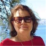 Profesora de apoyo escolar especializado en clases para niños de Primaria en forma presencial. Tengo titulación en educación y 8 años de experiencia dando clases de inglés en colegios de Madrid. Vivo en el norte de Madrid cerca de Cuatro Caminos