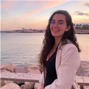 Soy una estudiante de ingeniería de diseño industrial con alta capacidad de adaptación. Puedo dar clases tanto online como presencialmente, si el alumno vive en Barcelona. Puedo enseñar asignaturas de primaria y de la ESO