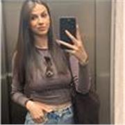 Me defino como una persona muy calmada y con mucha paciencia, a que le gusta y disfruta enseñando a los más pequeños.