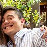 Soy un estudiante de postgrado viviendo en Punta Umbría que ofrece clases particulares de Inglés para niños.