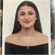 Estoy estudiando segundo del Grado de Criminología y estudié segundo de bachillerato especializado en ciencias sociales. Doy clases adaptándome a diferentes asignaturas y niveles