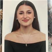 Estoy estudiando segundo del Grado de Criminología y estudié segundo de bachillerato especializado en ciencias sociales. Doy clases adaptándome a diferentes asignaturas y niveles