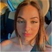 studentessa diplomata in liceo linguistico, ottime capacità nel comunicare e nell’insegnamento delle lingue