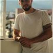 Profesor de artes plásticas ofrece clases sobre historia del arte, conversaciones para entender el arte contemporáneo y diferentes técnicas artísticas