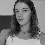 Je vais enseigner le sport aux plus petits que moi pour leur apprendre les règles et à s’intégrer dans une équipe