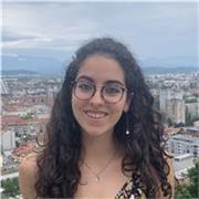 Studentessa universitaria offre ripetizioni