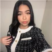 J’enseigne la langue espagnole et je suis très disponible pour mes élèves.