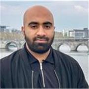 Passionate programming mentor, tutoring students online in Manchester, igniting programming sparks