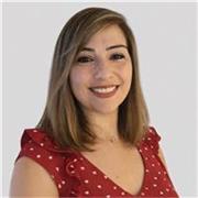 Studentessa di Formazione primaria e con laurea triennale in lingue, offre lezioni di inglese per bambini online.