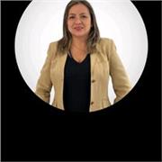 Profesora de español con mucho entusiasmo