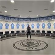 Passionate football coach with experience coaching young footballers 