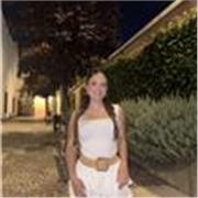 Estudiante de bachiller apto para todas las edades 