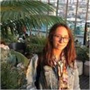 Studentessa universitaria di economia offre lezioni private a Bologna di matematica per argomenti fino a programma di analisi delle funzioni