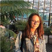 Studentessa universitaria di economia offre lezioni private a Bologna di matematica per argomenti fino a programma di analisi delle funzioni