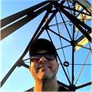 Profesor de comunicación, imparte clases de comunicación, oratoria y escritura creativa a todas las edades