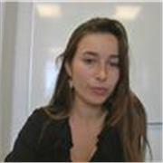 Hello! Besoin d'improve ton English? Je suis là to help you :) 