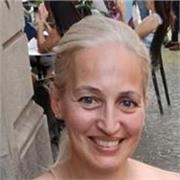 Insegnante di inglese al liceo scientifico offre lezioni di lingua e letteratura a vari livelli
