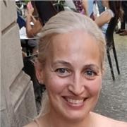 Insegnante di inglese al liceo scientifico offre lezioni di lingua e letteratura a vari livelli