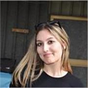 Se hai bisogno di aiuto con i compiti, non esitare a contattarmi. Ho 23 anni, laureata e cercherò il più possibile di aiutare. 