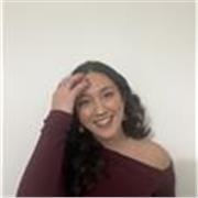 Laureata in lettere moderne, attualmente studio all’Alma Mater Studiorum. Svolgerei il lavoro online da Bologna.