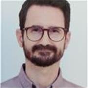 Doy clases de Filosofía y Ciencias Sociales de manera individualizada, adaptándome a las necesidades y características del alumno. 