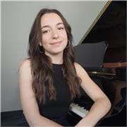 Clases de piano y teoría musical para principiantes, nivel elemental y profesional