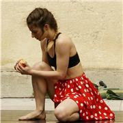 Professeure diplômée donne cours de danse éveil, contemporaine et jazz
