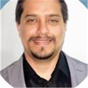 Profesor que imparte clases de ingles de nivel inicial, intermedio y avanzado